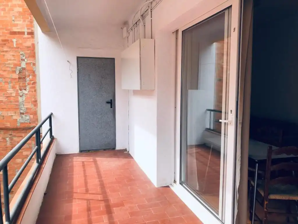 Apartament de lloguer a Carrer de la Sénia del Barral, Centre
