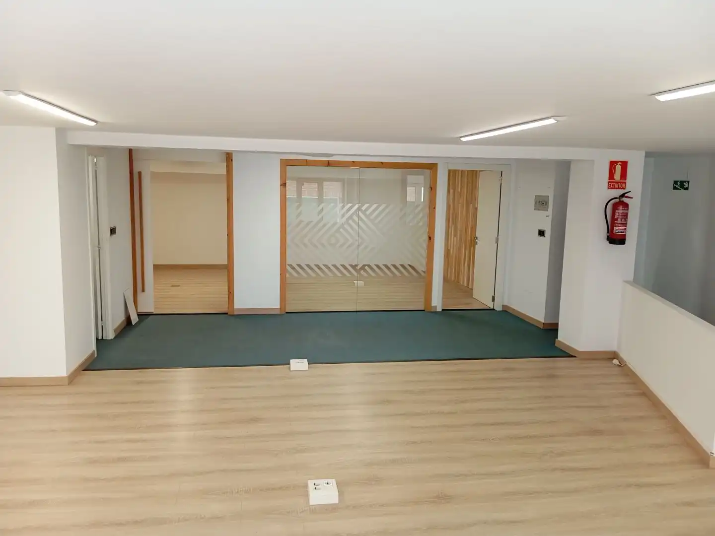 Office for rent in Narón