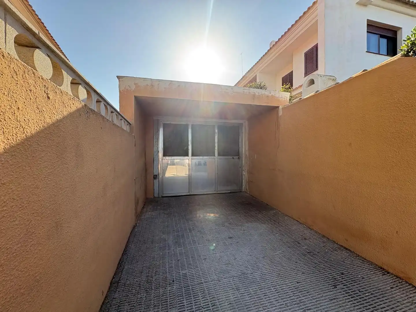 Parkplatz von Garage zum Verkauf in Valencia