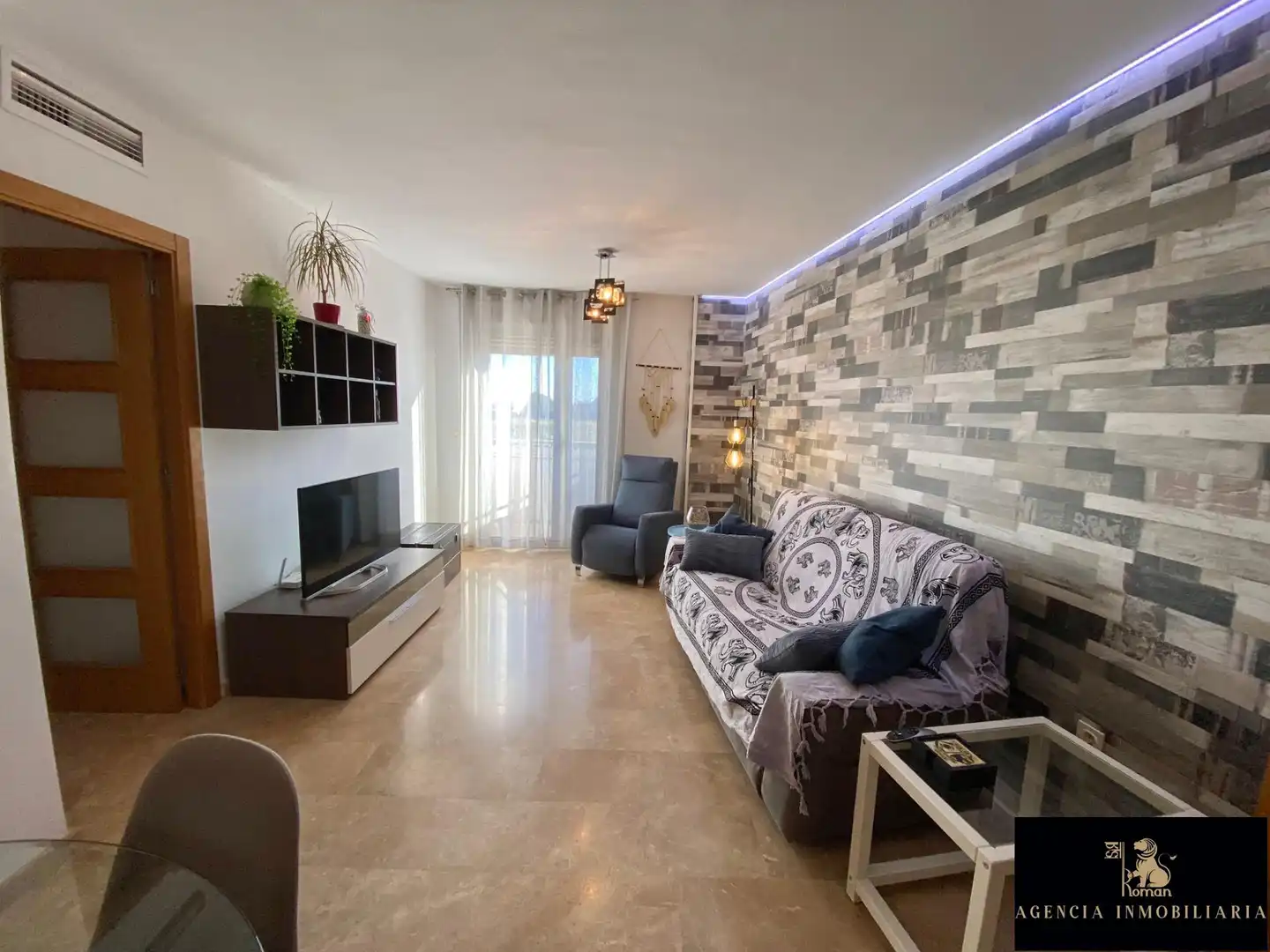 Flat for rent in La Flota