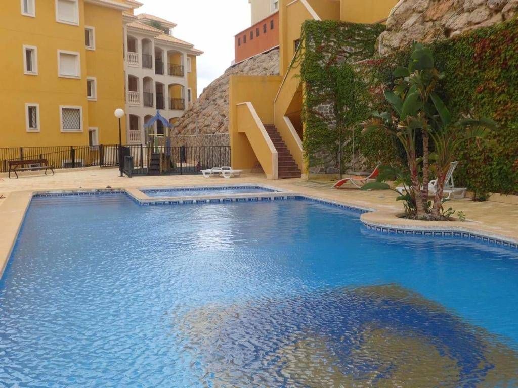 Piscina de Apartament en venda en Orihuela amb Aire condicionat, Calefacció i Terrassa
