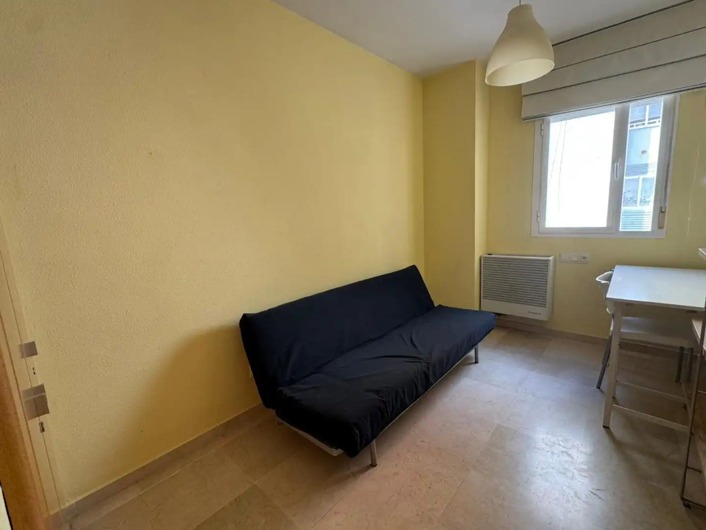 Habitación de Piso en venta en Sevilla con Aire acondicionado, Calefacción y Amueblado