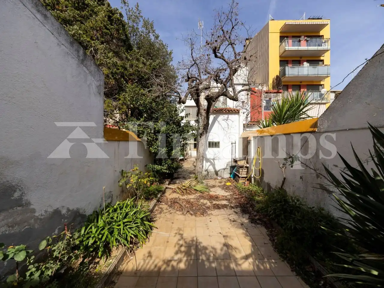 Vista exterior de Casa o chalet en venta en Sabadell con Calefacción