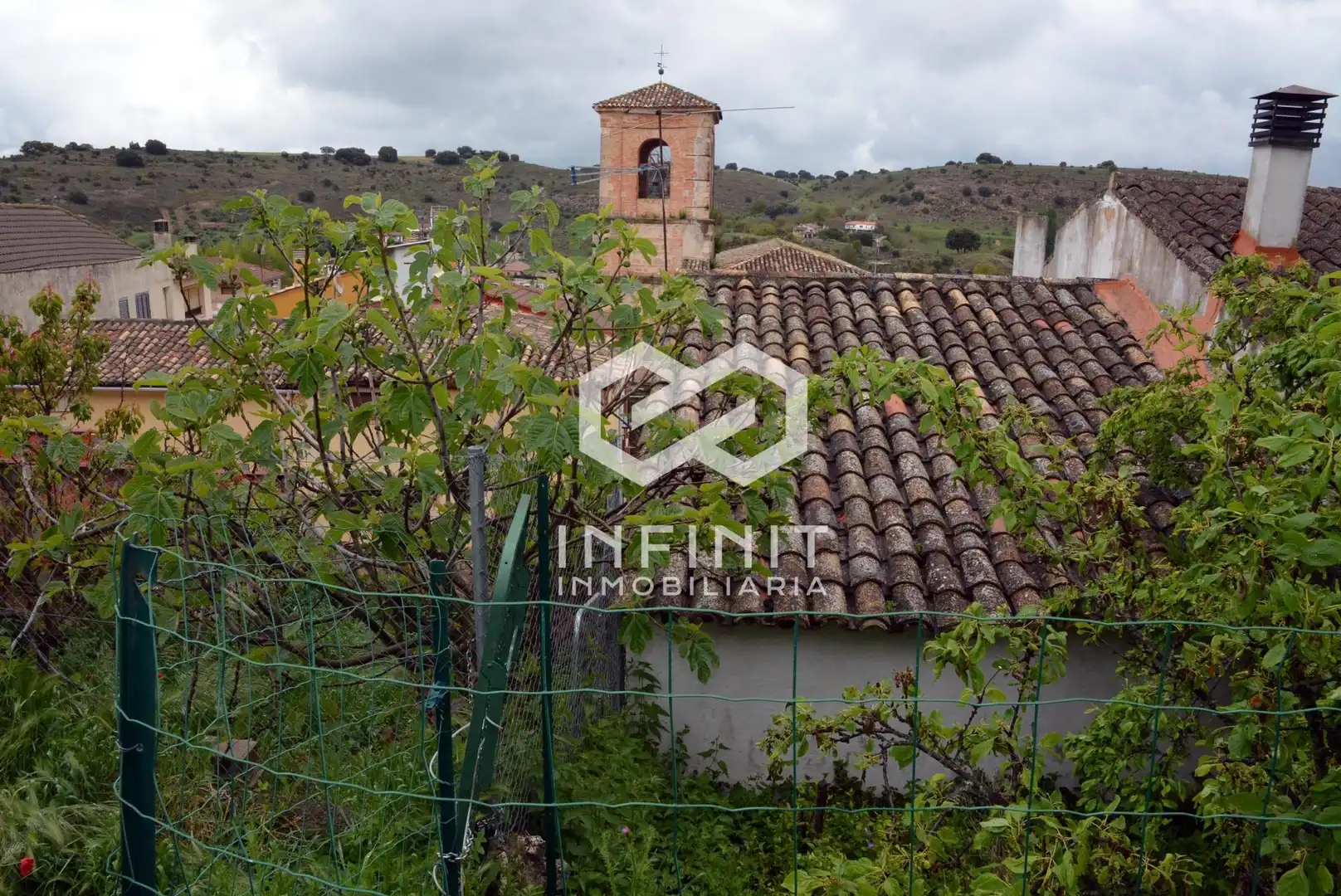 Houses for sale in Peñalver  with Private garden and Balcony