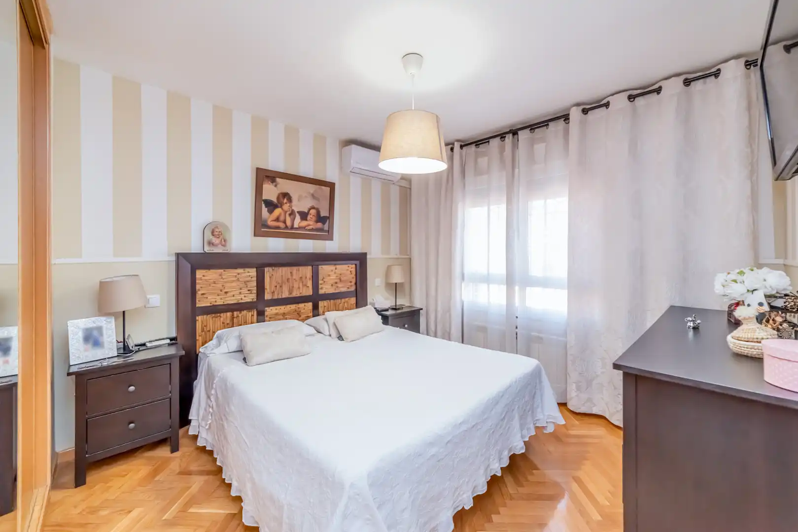 Dormitori de Casa adosada en venda en Parla amb Aire condicionat, Calefacció i Jardí privat