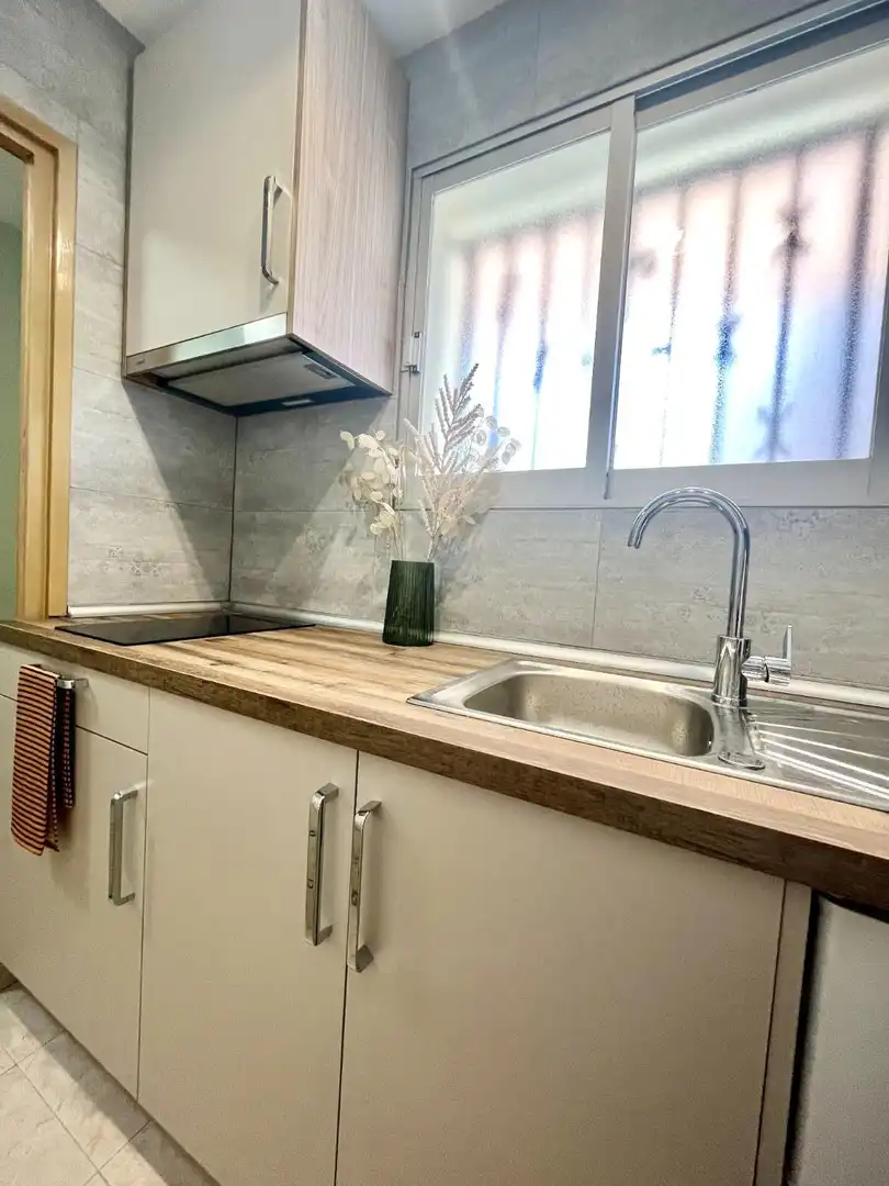 Cocina de Apartamento en venta en Salou con Aire acondicionado, Amueblado y Balcón