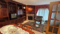 Sala d'estar de Casa adosada en venda en Guissona