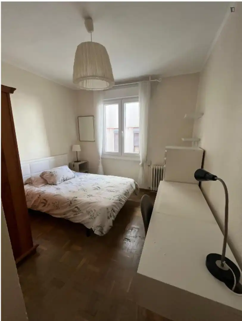 Schlafzimmer von Wohnungen zur untervermieten in  Pamplona / Iruña mit Heizung, Möbliert und Waschmaschine