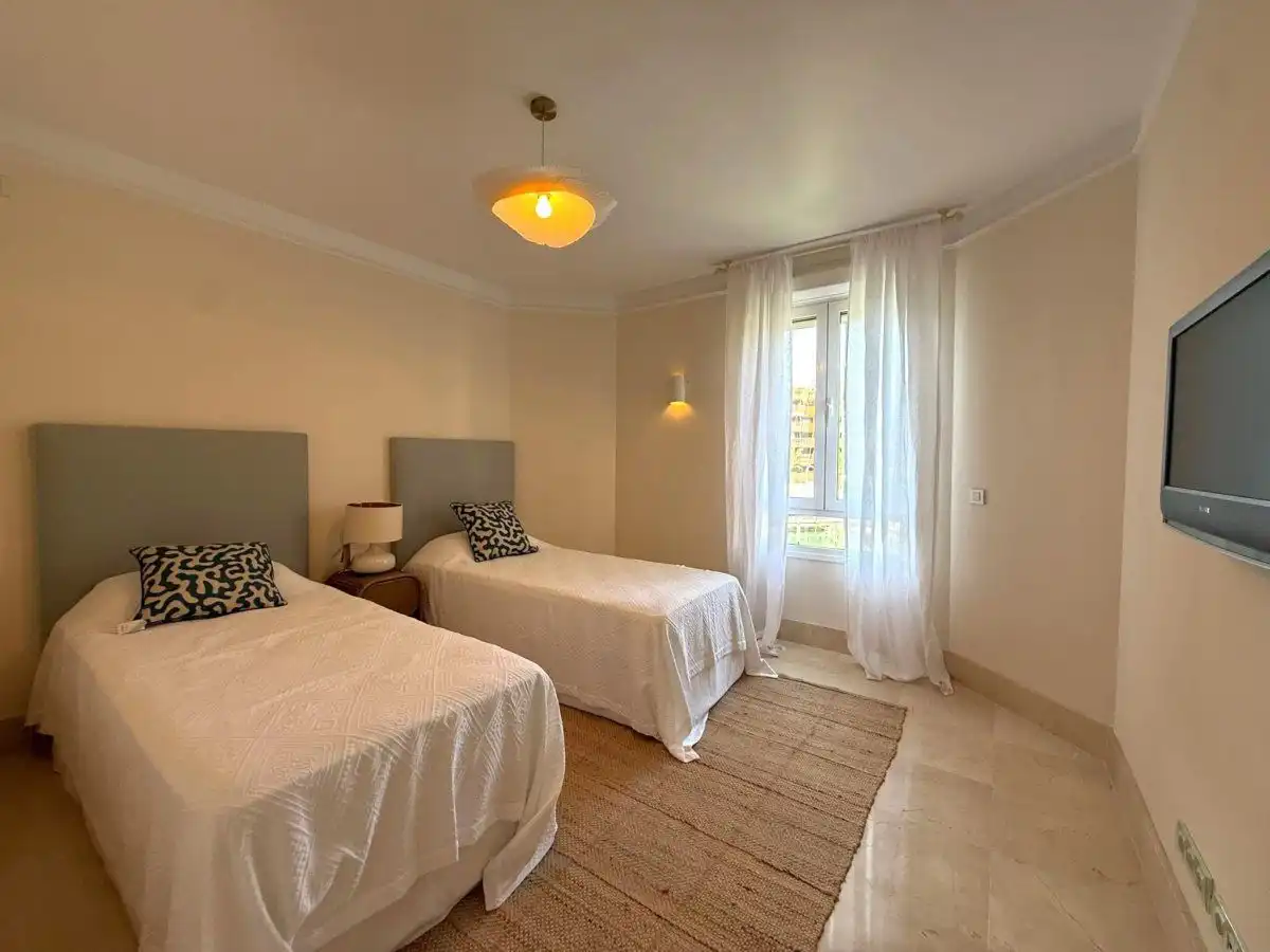 Bedroom of Apartments for rent in Sotogrande  with Air Conditioner, Heating and Terrace