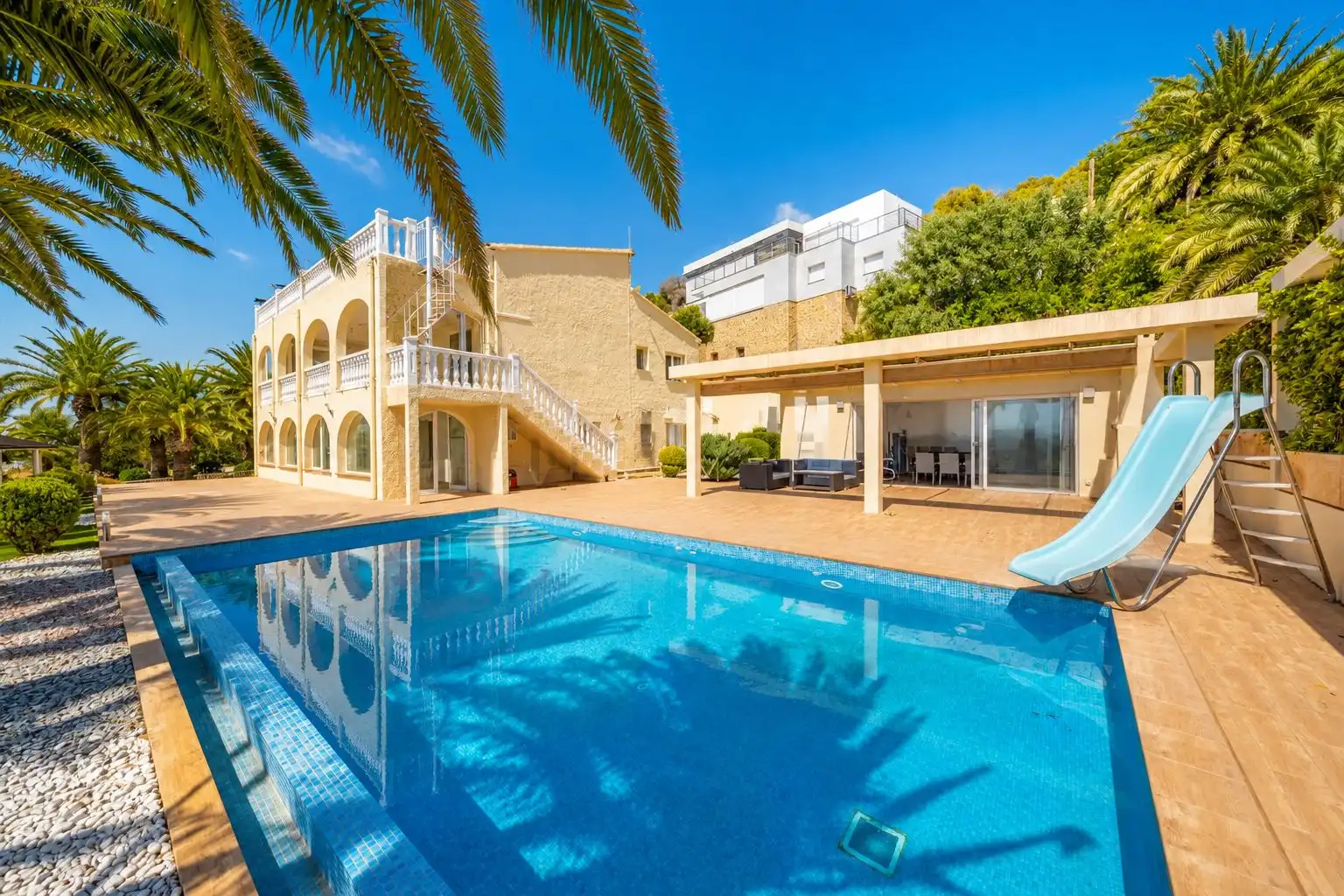 Chalet con piscina en venta en Cometa, imagen 2