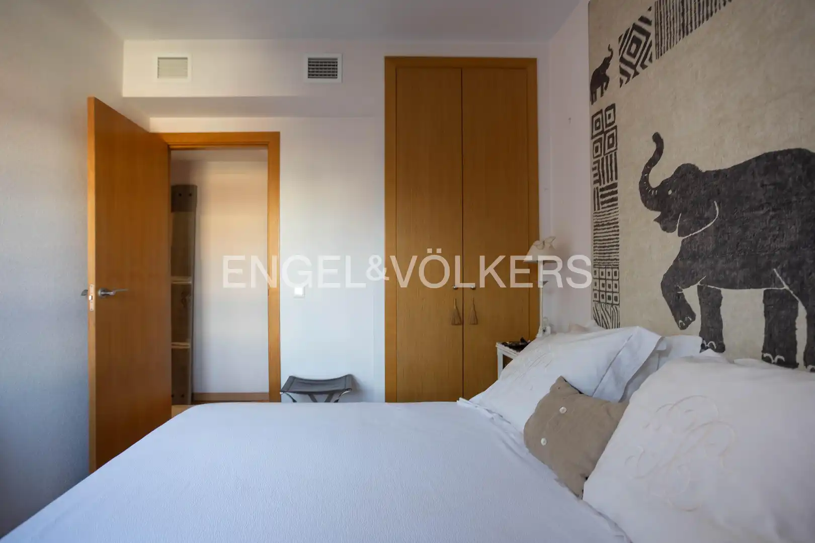 Habitación de Ático en venta en Camas con Aire acondicionado, Calefacción y Jardín privado