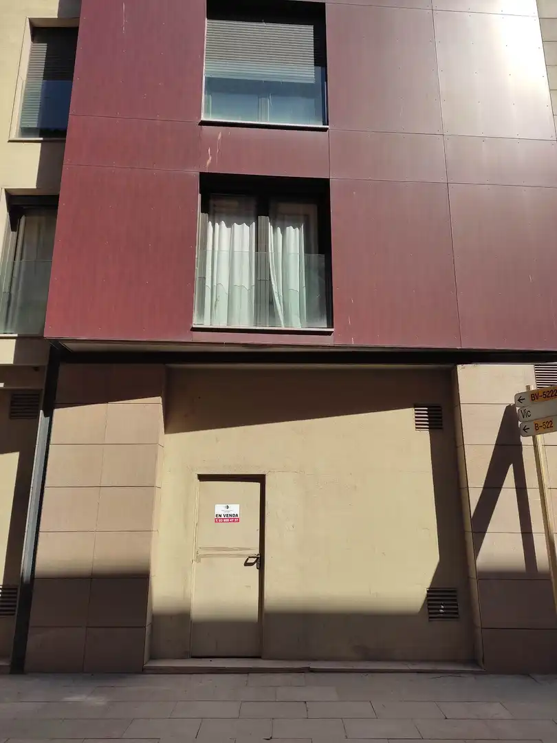 Local comercial en venda a Manlleu