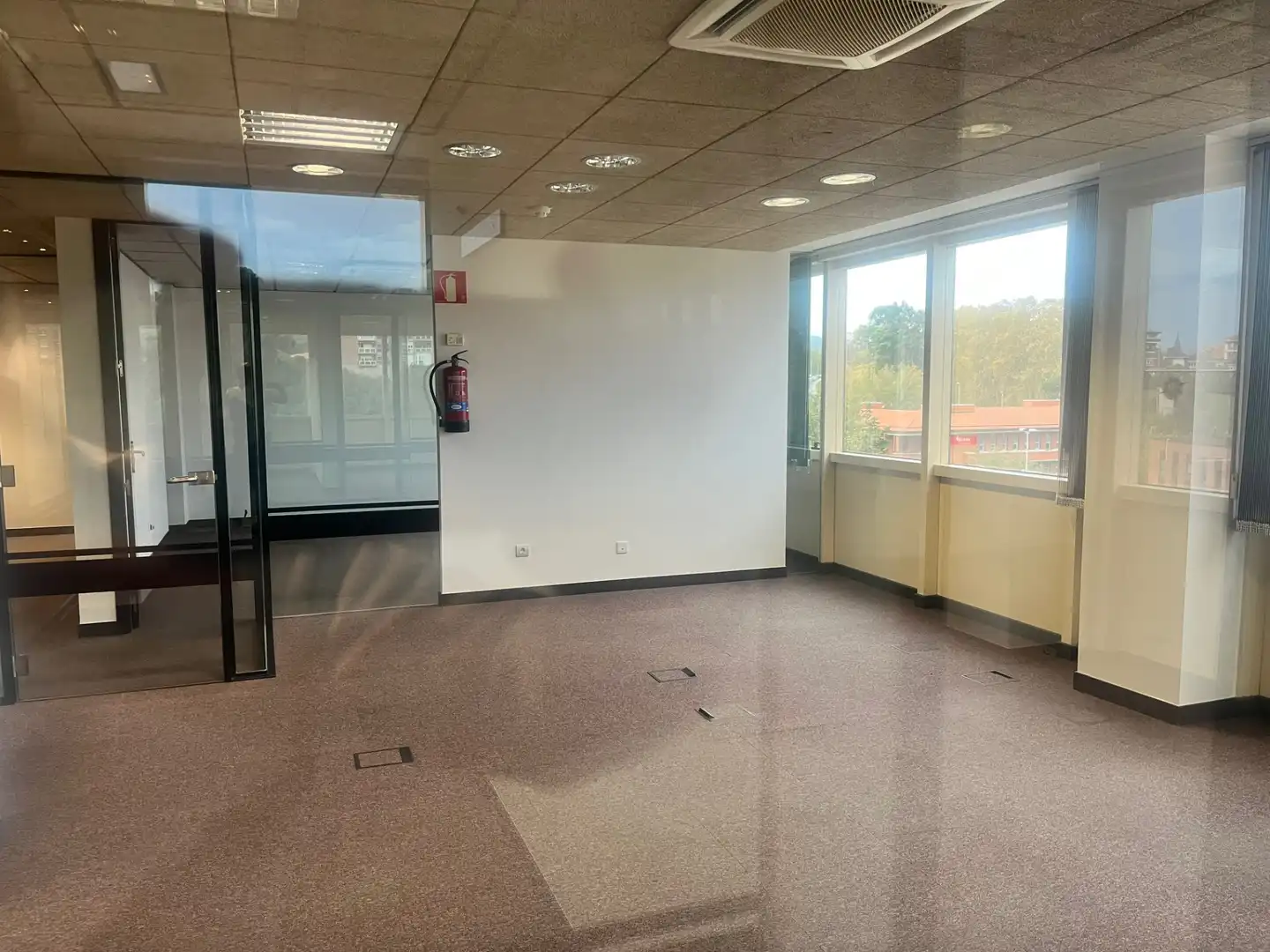 Büro mit Aufzug zur Miete in Landabarri Bidea 1, imagen 6