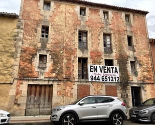 Exterior view of Building for sale in Villarcayo de Merindad de Castilla la Vieja