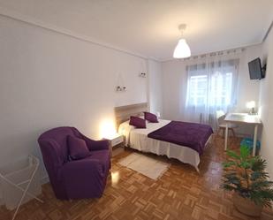 Bedroom of Flat to share in Ávila Capital  with Balcony