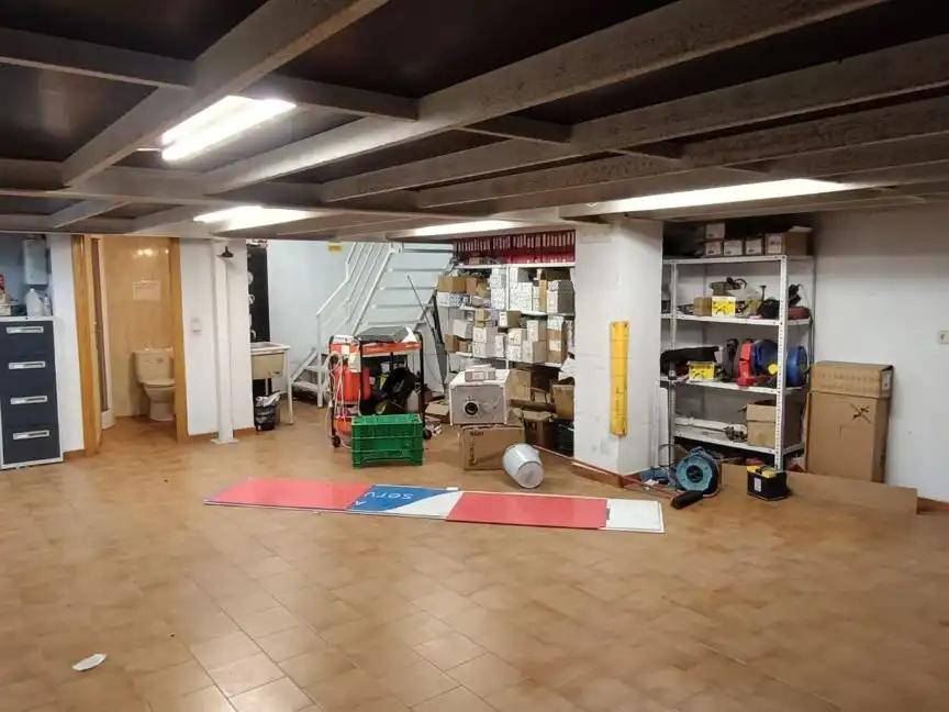 Local en venta en Albacete con Aire acondicionado, Calefacción y Amueblado
