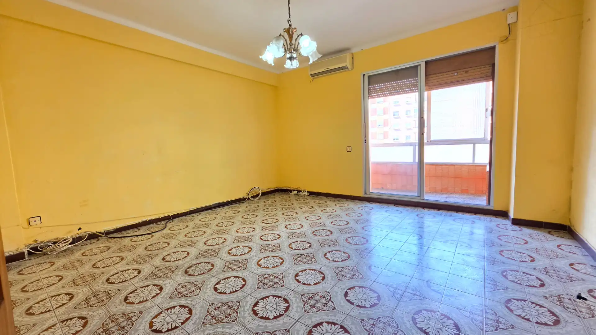 Wohnzimmer von Wohnung zum Verkauf in Tarragona mit Klimaanlage, Heizung und Terrasse