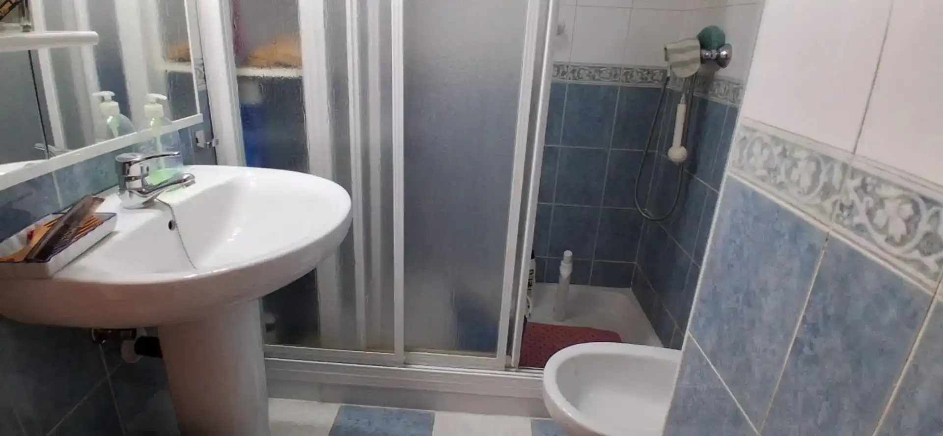 Bany de Casa adosada en venda en El Real de la Jara amb Aire condicionat, Jardí privat i Traster