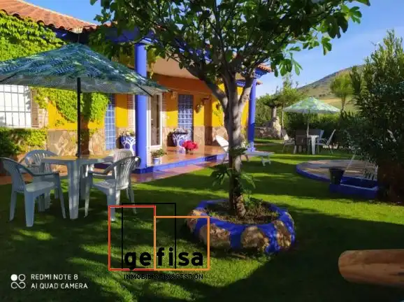 Jardí de Finca rústica en venda en Valdepeñas amb Aire condicionat, Calefacció i Jardí privat