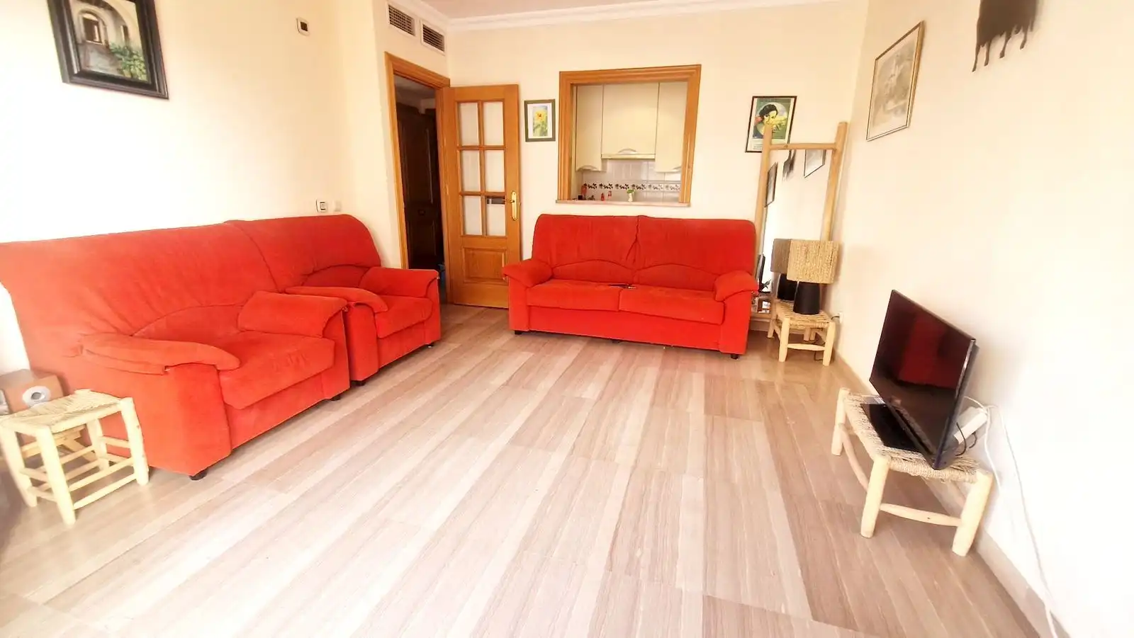 Sala d'estar de Pis en venda en Fuengirola amb Aire condicionat, Terrassa i Moblat