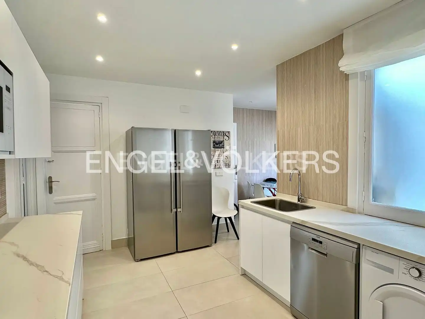 Kitchen of Flat for rent in Madrid  with Air Conditioner, Heating and Furnished