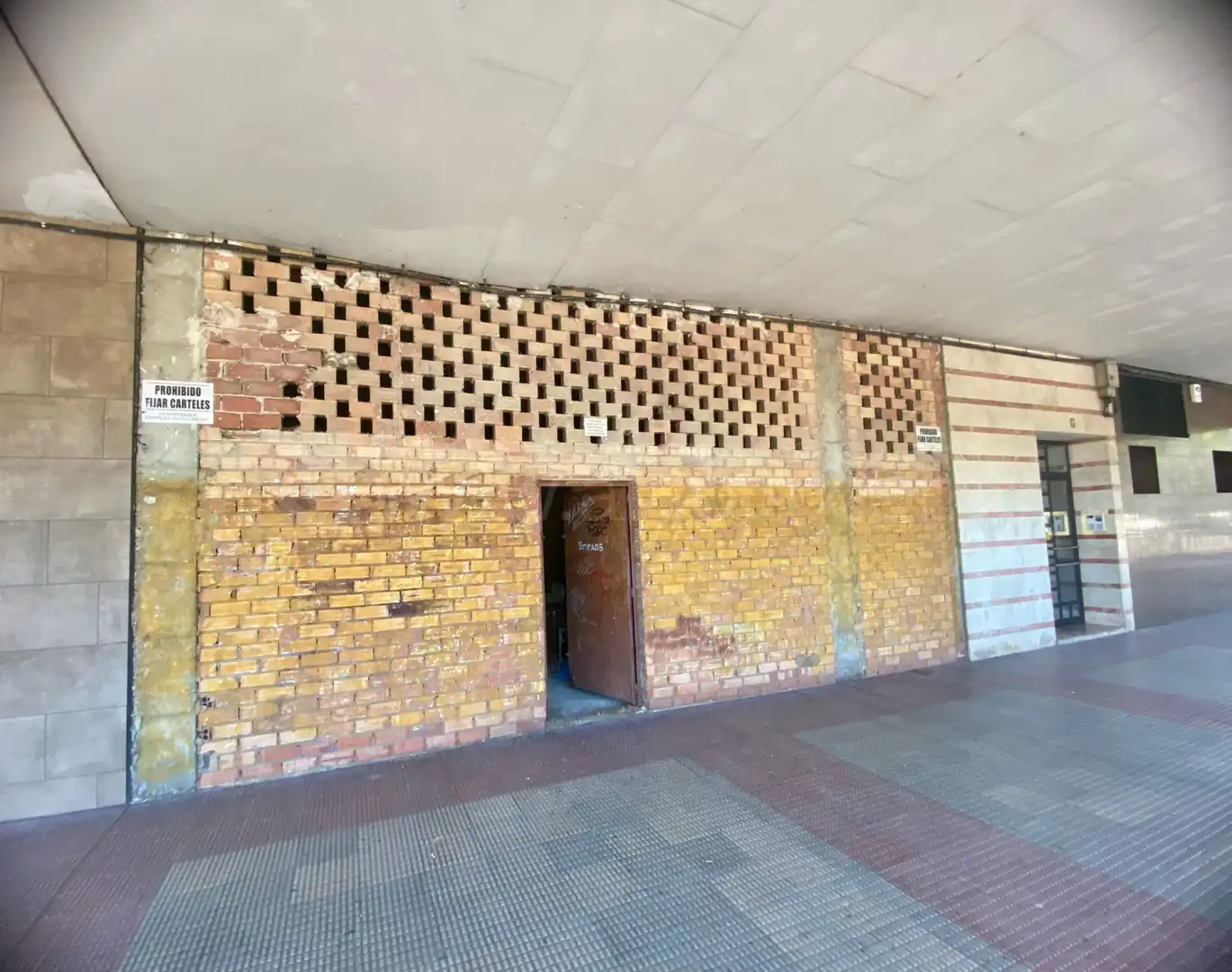 Local en venta en  Logroño