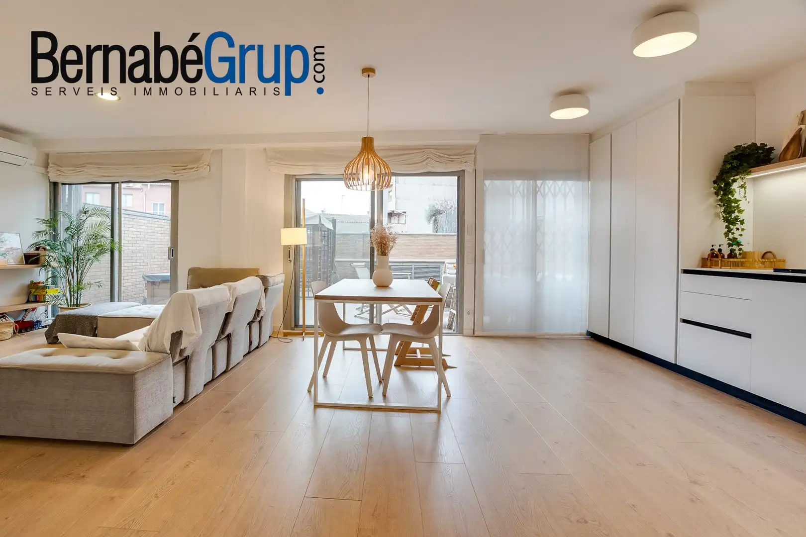 Vista exterior de Piso en venta en Granollers con Aire acondicionado, Calefacción y Parquet
