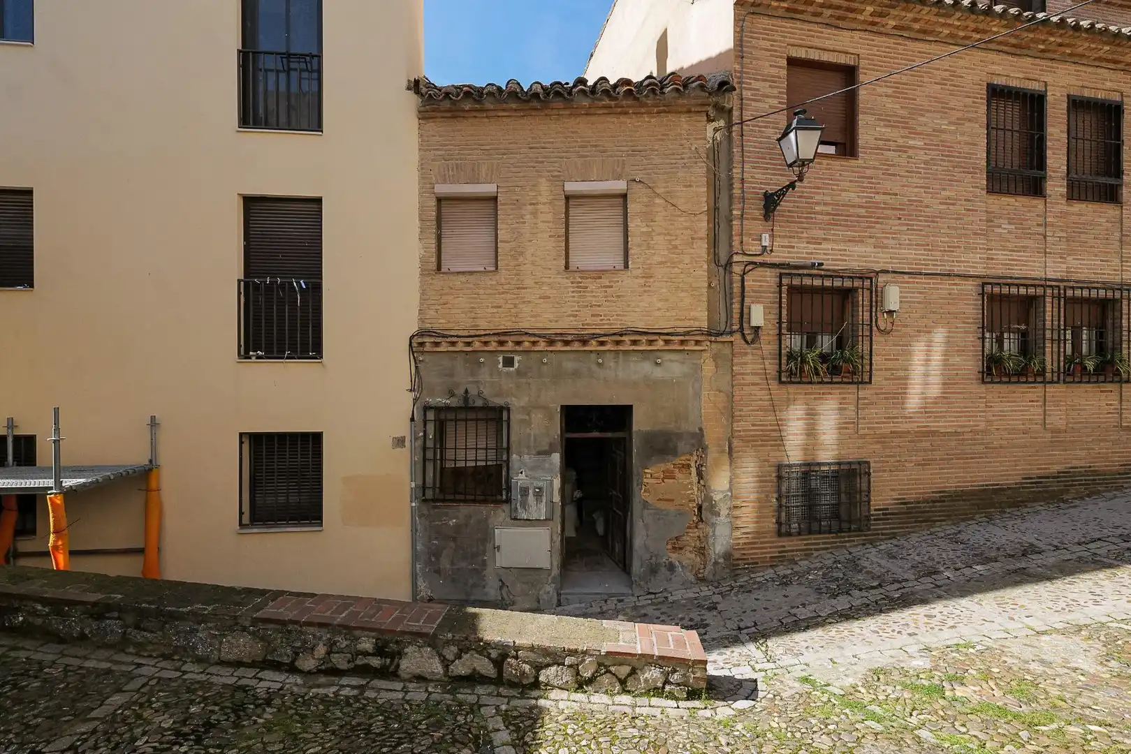 Vista exterior de Edificio en venta en Toledo