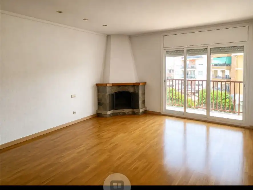 Maisonette mit Garten zum Verkauf in Lluis milet 0