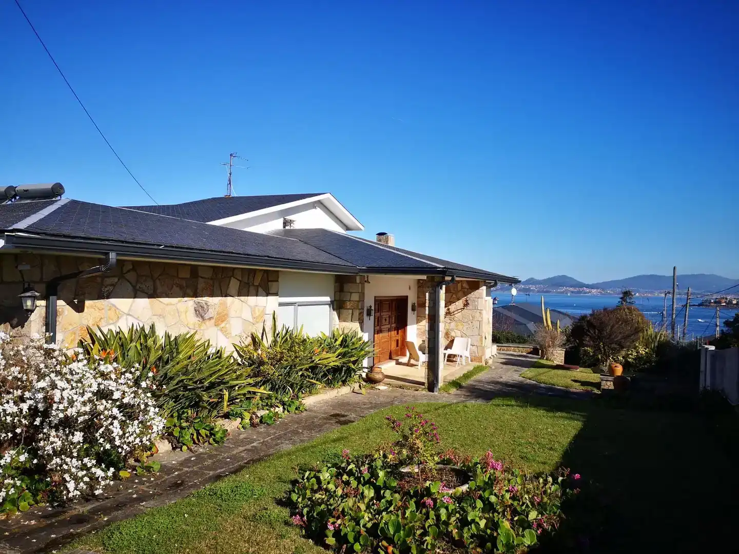 Vista exterior de Casa o xalet en venda en Vigo 
