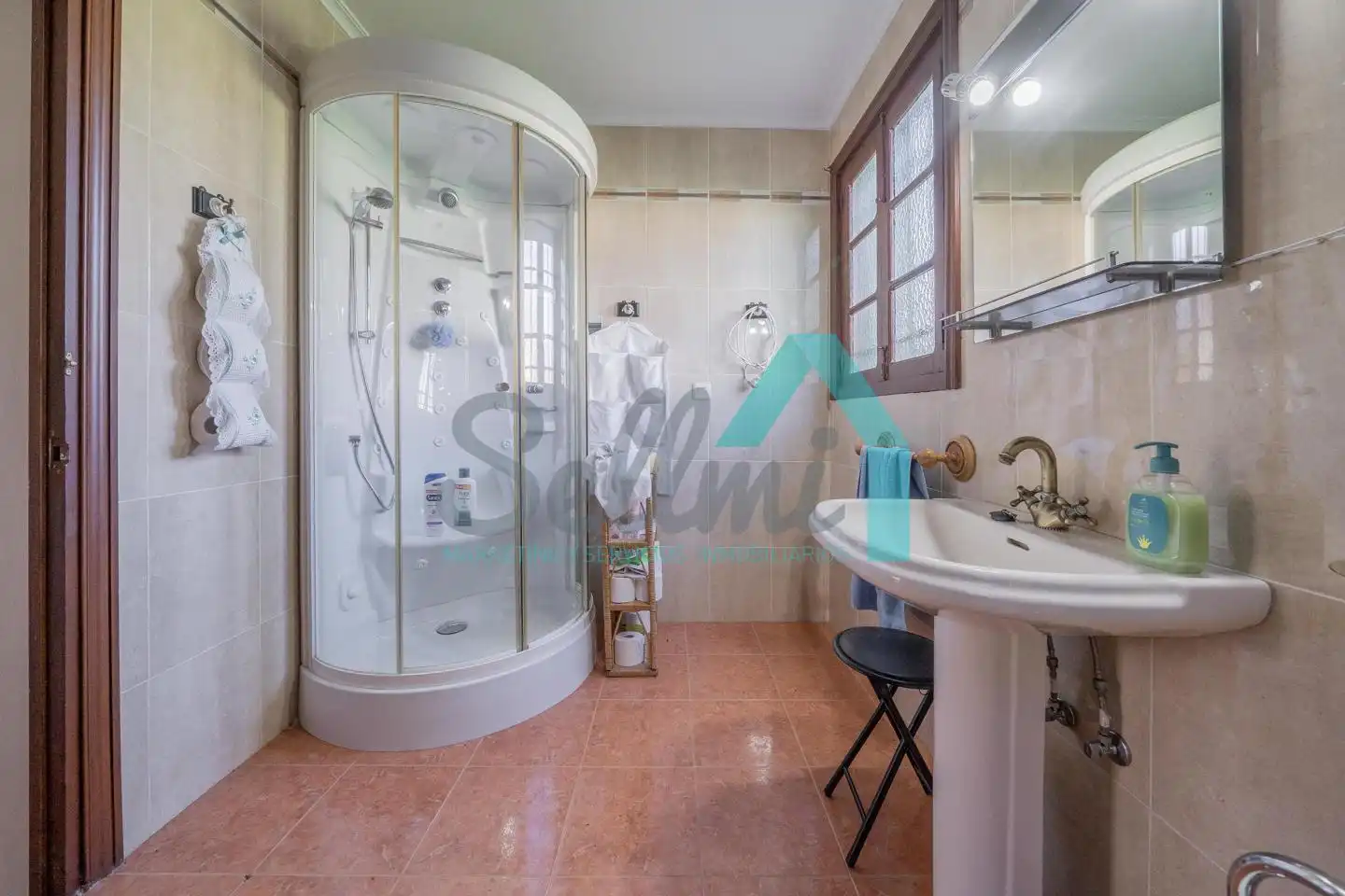 Bathroom of Houses for sale in Pravia  with Heating, Private garden and Parquet flooring