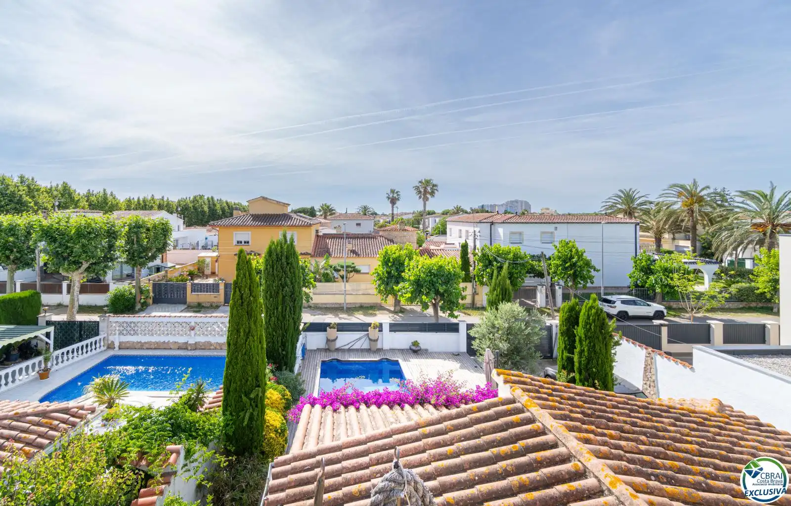 Vista exterior de Casa o xalet en venda en Empuriabrava amb Aire condicionat, Piscina i Moblat