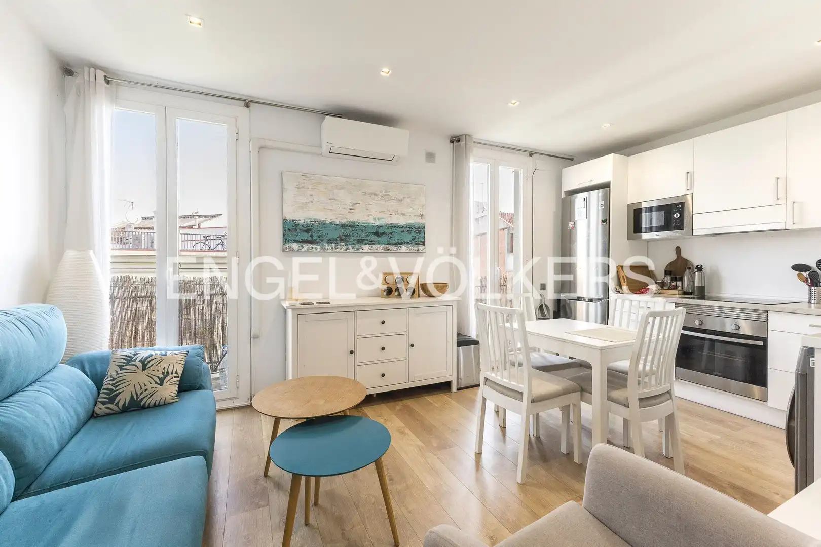Living room of Flat for sale in Barcelona  with Air Conditioner, Heating and Balcony