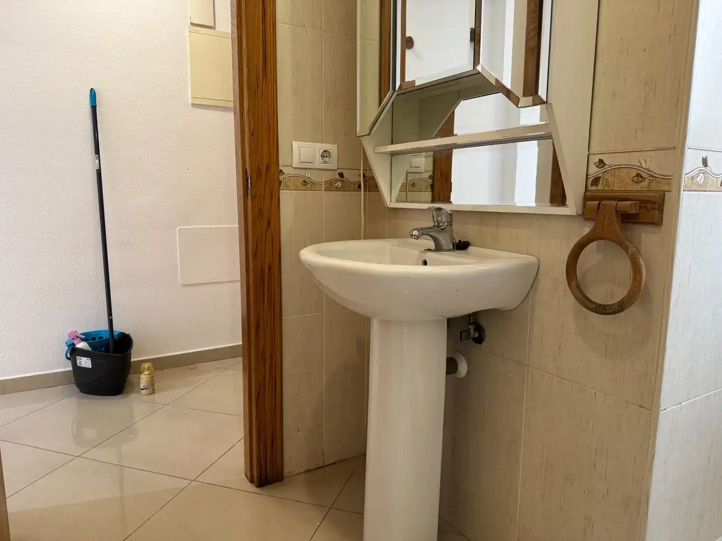 Bathroom of Flat for sale in Polop  with Air Conditioner, Terrace and Balcony
