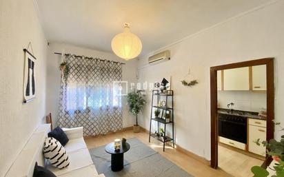 Living room of Flat for sale in  Barcelona Capital  with Air Conditioner