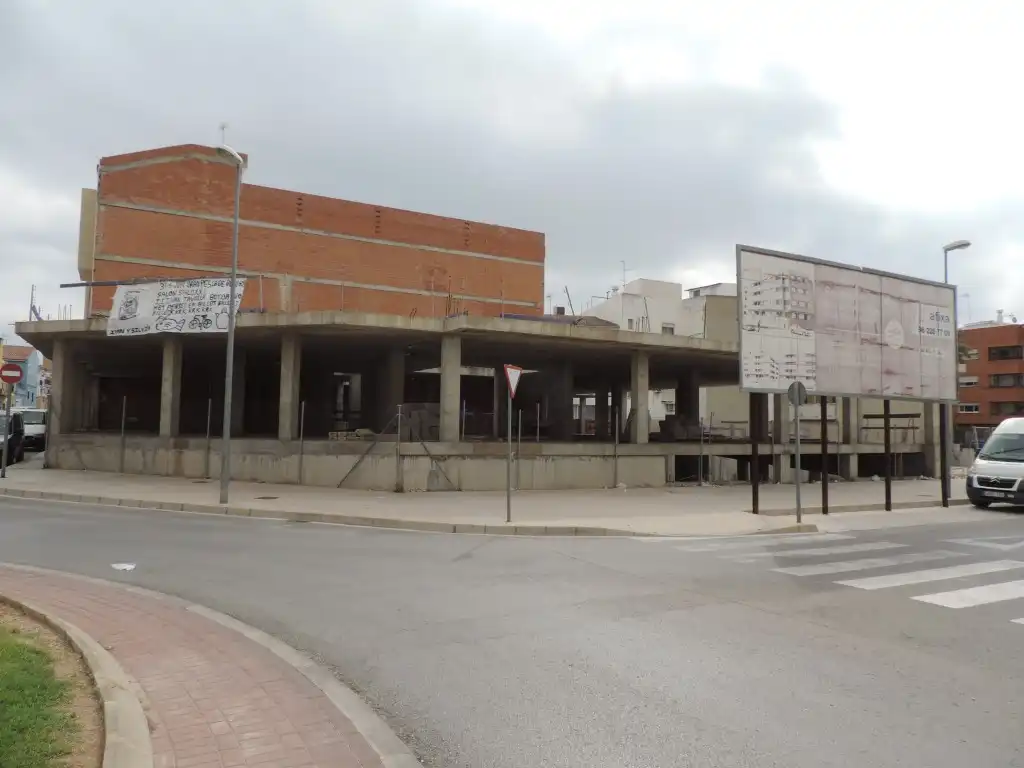Vista exterior de Edificio en venta en L'Alcúdia de Crespins