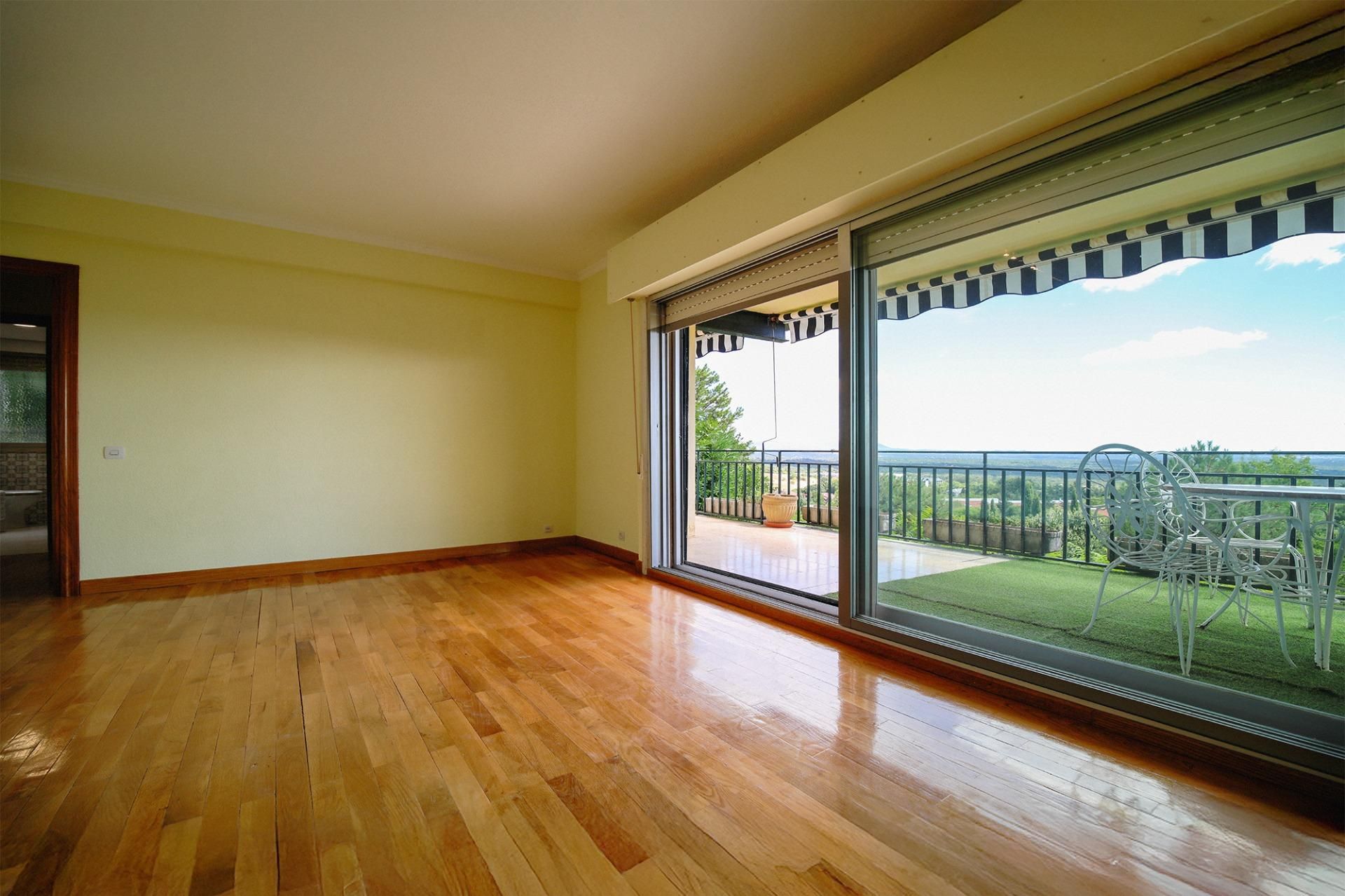 Bedroom of Flat to rent in San Lorenzo de El Escorial  with Heating, Private garden and Terrace