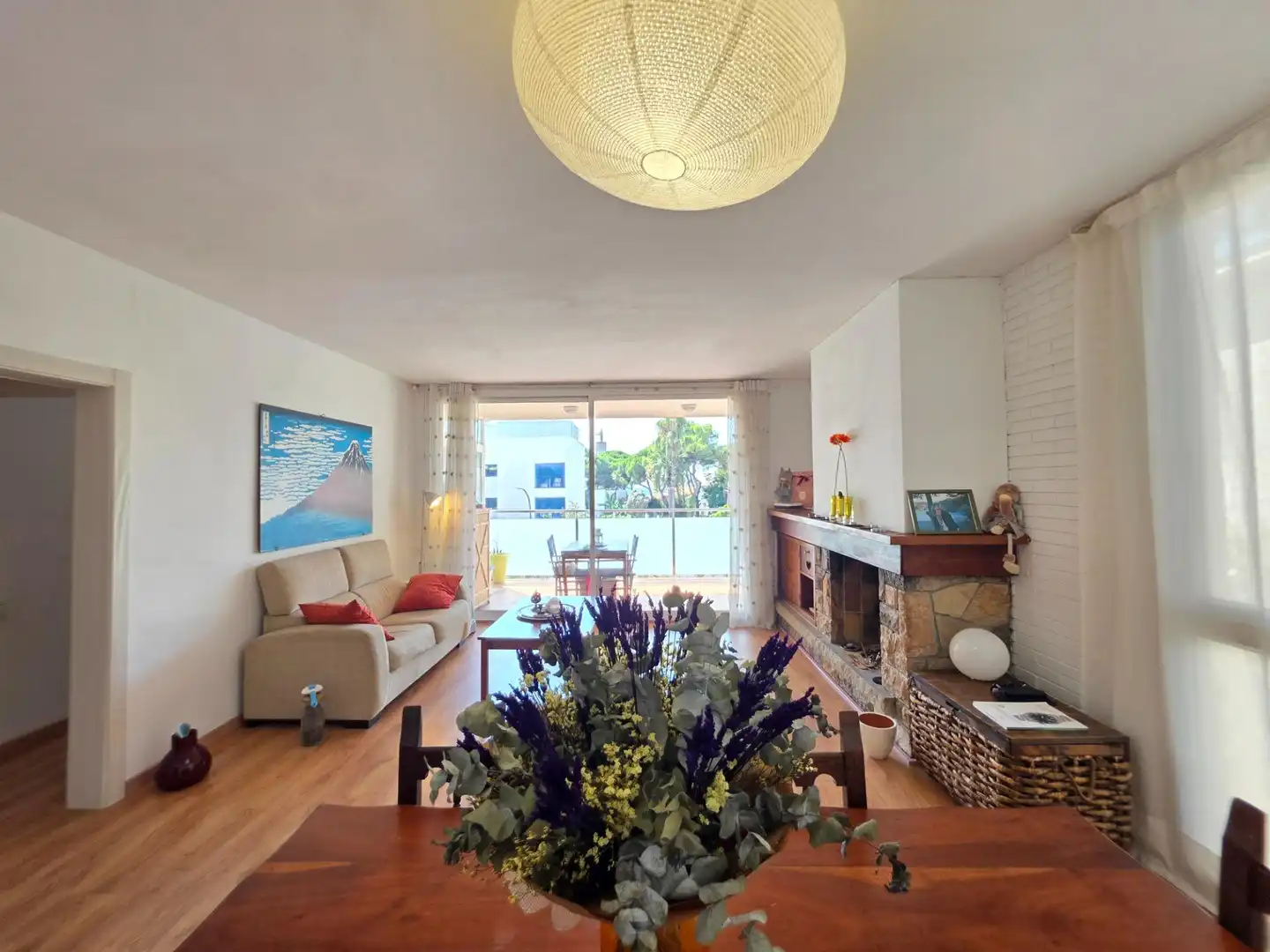 Living room of Flat for sale in Castelldefels  with Heating, Parquet flooring and Terrace