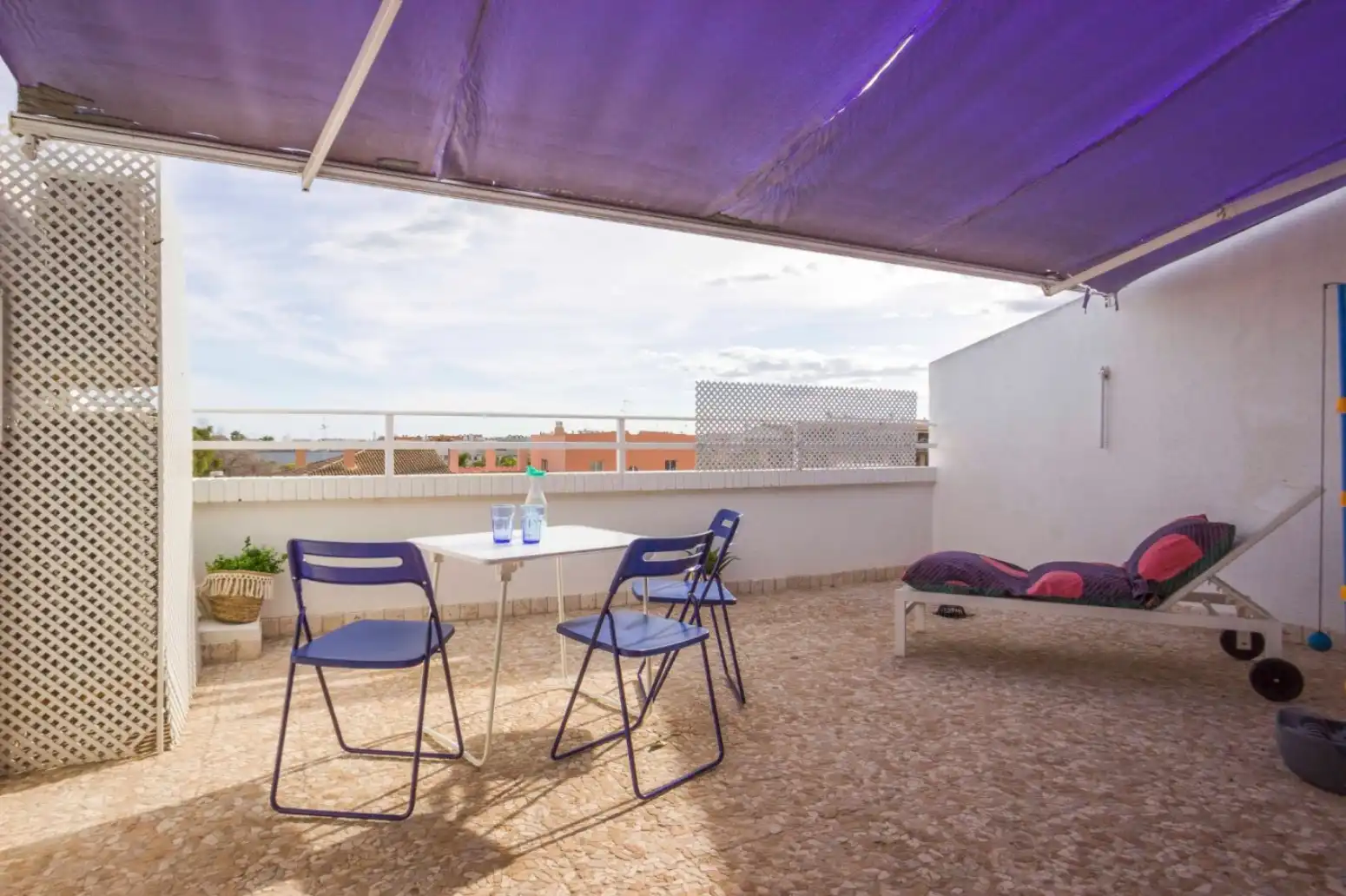 Terrasse von Dachboden zum Verkauf in Rafelbuñol / Rafelbunyol mit Klimaanlage, Heizung und Parkett