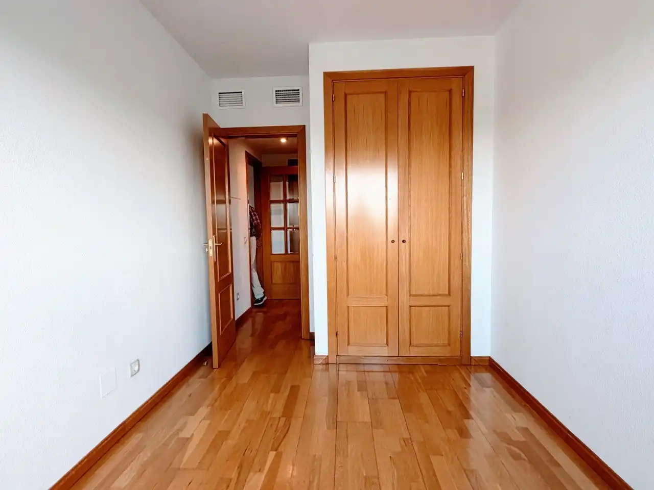 Habitación de Piso en venta en Madrid con Calefacción, Terraza y Trastero