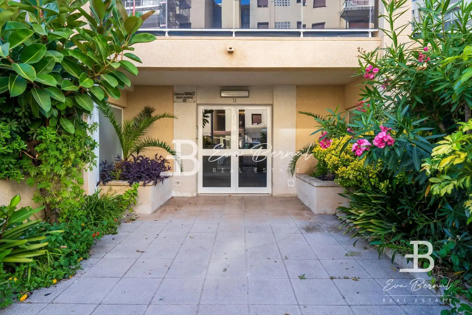 Außenansicht von Wohnung zum Verkauf in Vila-seca mit Klimaanlage, Heizung und Terrasse