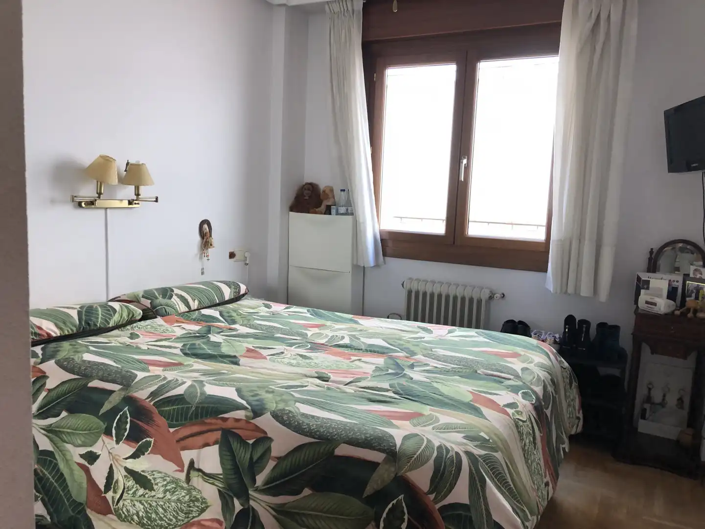Bedroom of Flat for rent in Oviedo   with Heating, Parquet flooring and Storage room