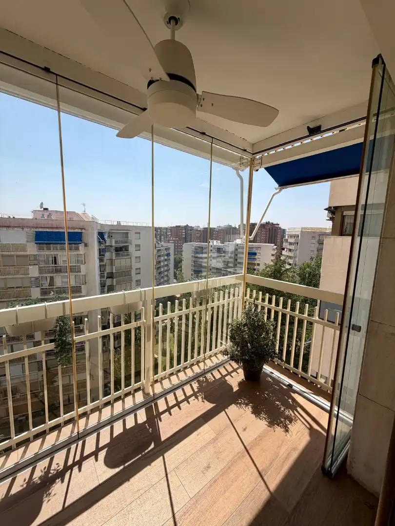 Terrassa de Pis en venda en Madrid amb Aire condicionat, Calefacció i Jardí privat