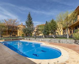 Swimming pool of Flat for sale in Ogíjares  with Heating, Private garden and Parquet flooring