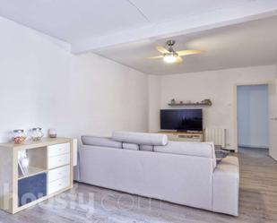 Living room of Flat for sale in Sant Cugat del Vallès  with Air Conditioner, Heating and Parquet flooring