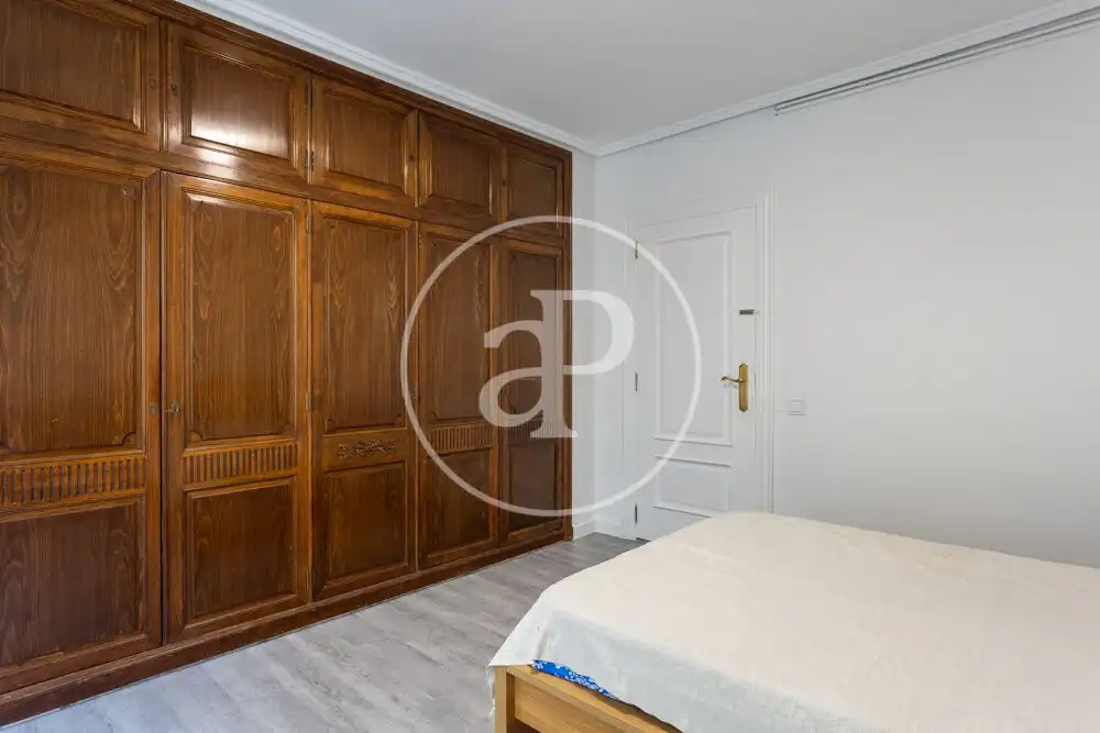 Habitación de Piso de alquiler en Valencia con Aire acondicionado, Calefacción y Balcón