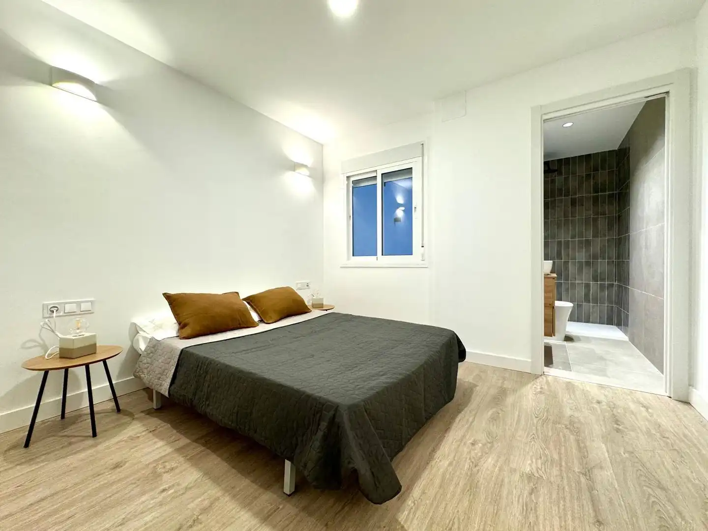 Schlafzimmer von Wohnungen zum Verkauf in Málaga mit Klimaanlage, Terrasse und Balkon