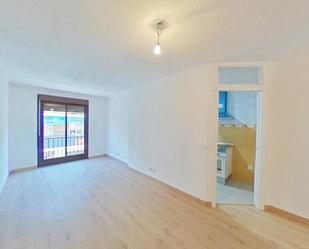 Bedroom of Flat for sale in  Madrid Capital  with Terrace and Oven