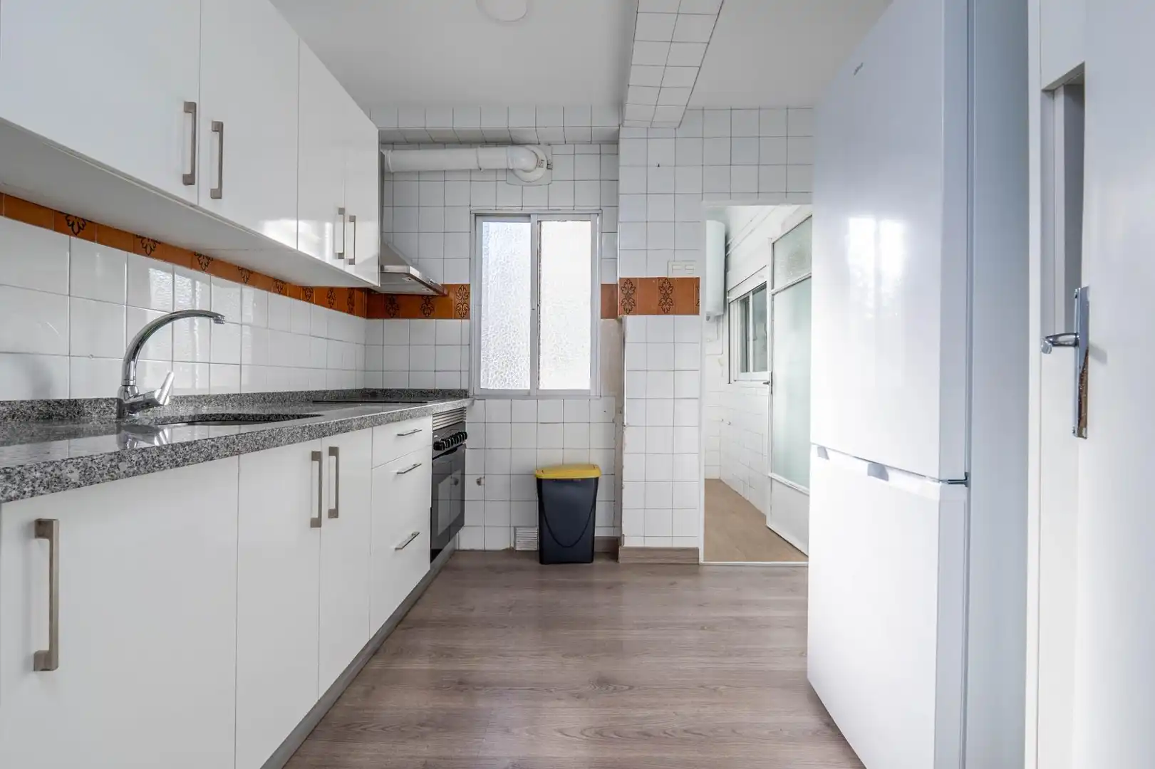 Kitchen of Flat for share in Ronda