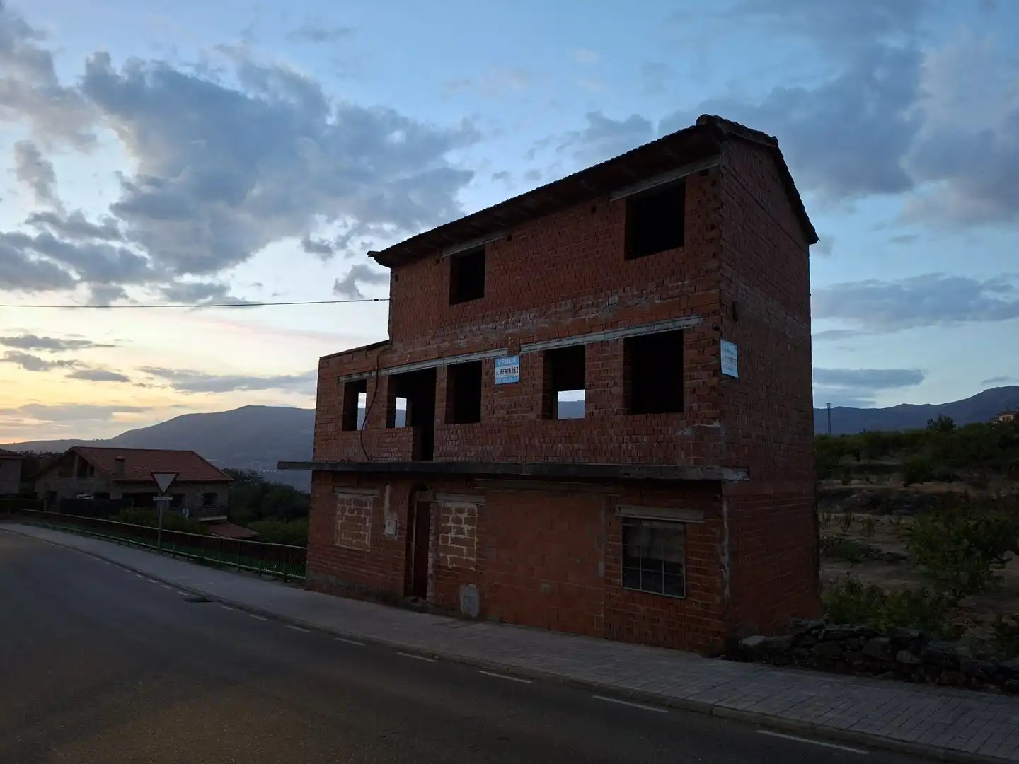 Vista exterior de Casa o xalet en venda en Cabrero